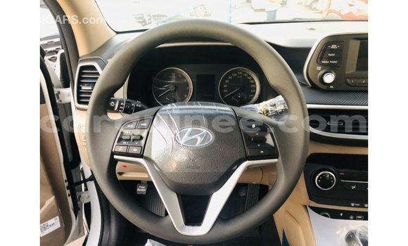 Buy Import Hyundai Tucson White Car in Import - Dubai in Conakry Buy Import Hyundai Tucson White Car in Import - Dubai in Conakry