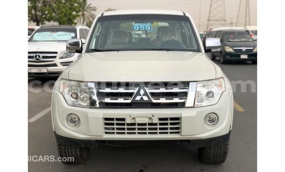 Buy Import Mitsubishi Pajero White Car in Import - Dubai in Conakry Buy Import Mitsubishi Pajero White Car in Import - Dubai in Conakry