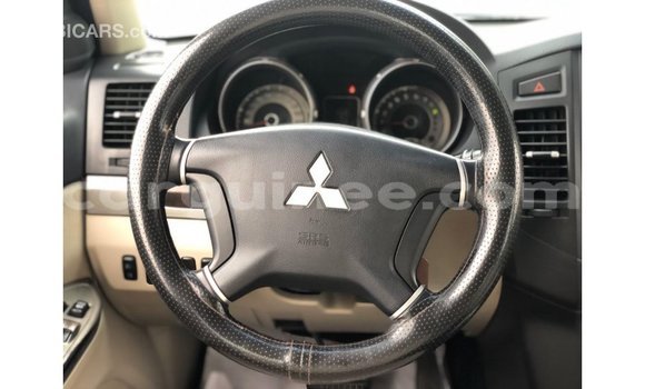Buy Import Mitsubishi Pajero White Car in Import - Dubai in Conakry Buy Import Mitsubishi Pajero White Car in Import - Dubai in Conakry
