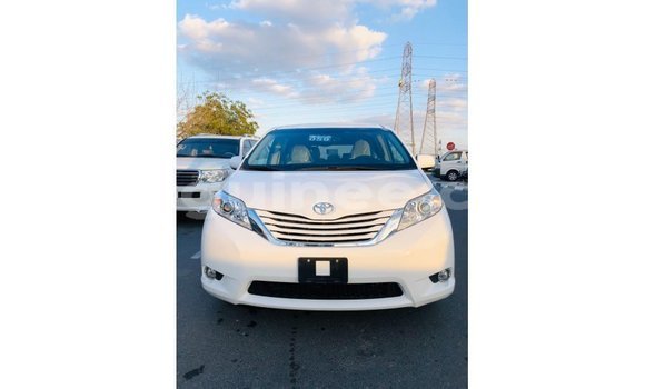 Buy Import Toyota Sienna White Car in Import - Dubai in Conakry Buy Import Toyota Sienna White Car in Import - Dubai in Conakry