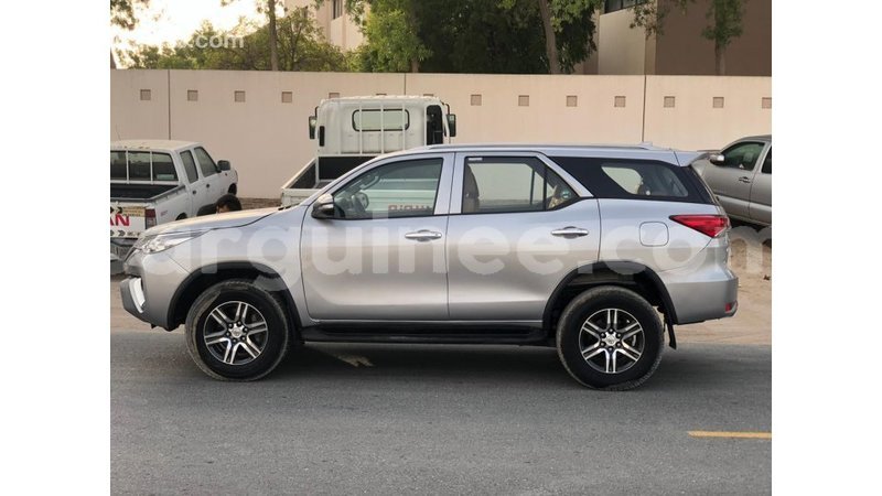 Big with watermark toyota fortuner conakry import dubai 6095
