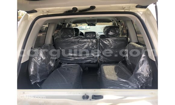 Buy Import Toyota Land Cruiser White Car in Import - Dubai in Conakry Buy Import Toyota Land Cruiser White Car in Import - Dubai in Conakry