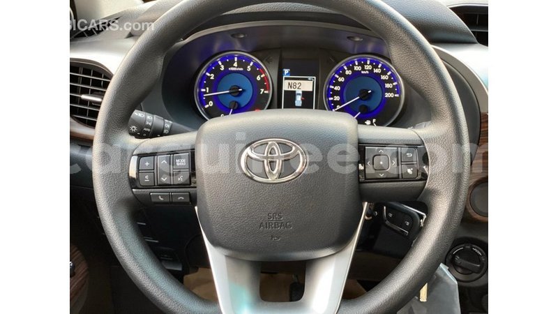 Big with watermark toyota hilux conakry import dubai 6110