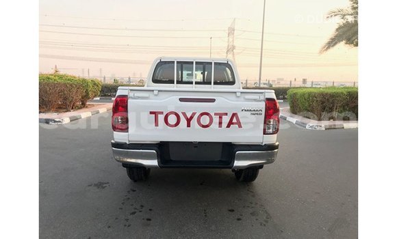 Buy Import Toyota Hilux White Car in Import - Dubai in Conakry Buy Import Toyota Hilux White Car in Import - Dubai in Conakry
