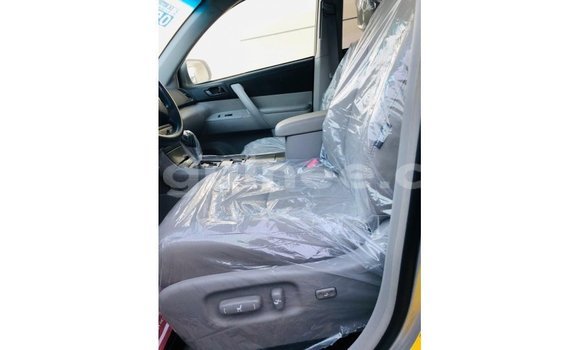 Acheter Import Voiture Toyota Highlander Autre à Import - Dubai, Conakry Acheter Import Voiture Toyota Highlander Autre à Import - Dubai, Conakry