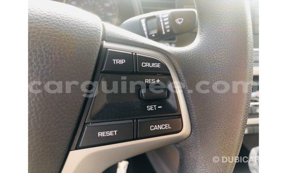 Acheter Import Voiture Hyundai Elantra Bleu à Import - Dubai, Conakry Acheter Import Voiture Hyundai Elantra Bleu à Import - Dubai, Conakry