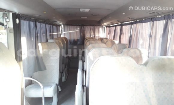 Acheter Import Voiture Toyota Coaster Blanc à Import - Dubai, Conakry Acheter Import Voiture Toyota Coaster Blanc à Import - Dubai, Conakry