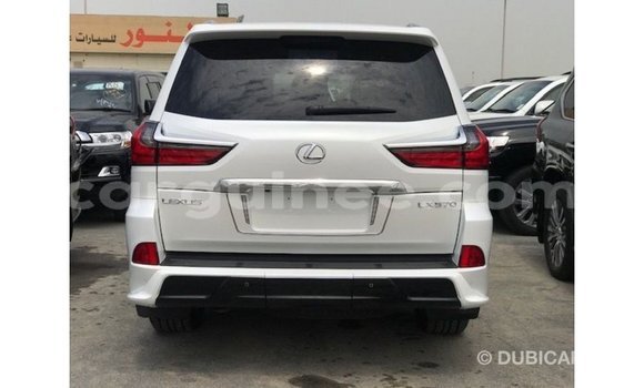 Acheter Import Voiture Lexus LX Blanc à Import - Dubai, Conakry Acheter Import Voiture Lexus LX Blanc à Import - Dubai, Conakry