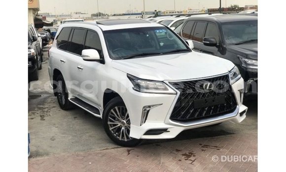 Acheter Import Voiture Lexus LX Blanc à Import - Dubai, Conakry Acheter Import Voiture Lexus LX Blanc à Import - Dubai, Conakry
