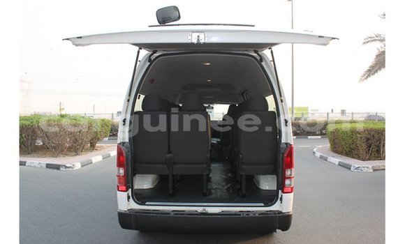 Buy Import Toyota Hiace White Car in Import - Dubai in Conakry Buy Import Toyota Hiace White Car in Import - Dubai in Conakry