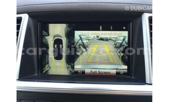 Acheter Import Voiture Mercedes-Benz 190 Blanc à Import - Dubai, Conakry Acheter Import Voiture Mercedes-Benz 190 Blanc à Import - Dubai, Conakry