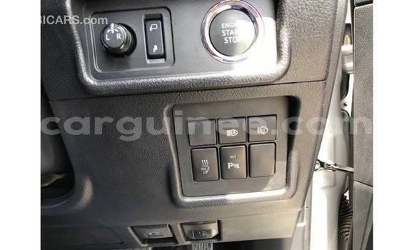 Acheter Import Voiture Toyota Prado Autre à Import - Dubai, Conakry Acheter Import Voiture Toyota Prado Autre à Import - Dubai, Conakry