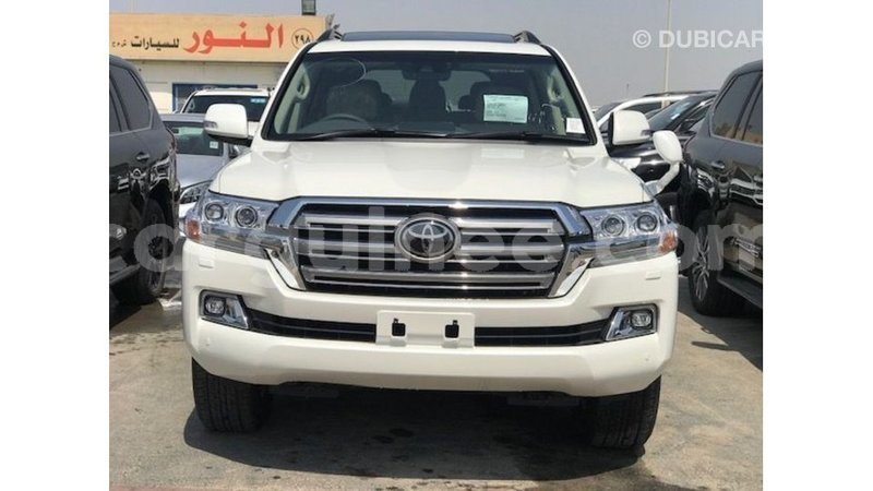 Big with watermark toyota land cruiser conakry import dubai 6131