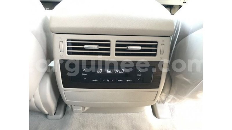 Big with watermark toyota land cruiser conakry import dubai 6131