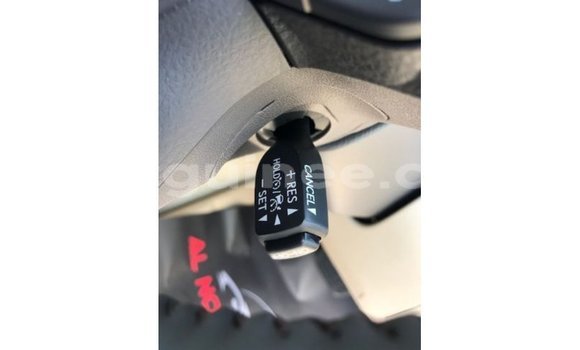 Acheter Import Voiture Toyota Land Cruiser Blanc à Import - Dubai, Conakry Acheter Import Voiture Toyota Land Cruiser Blanc à Import - Dubai, Conakry