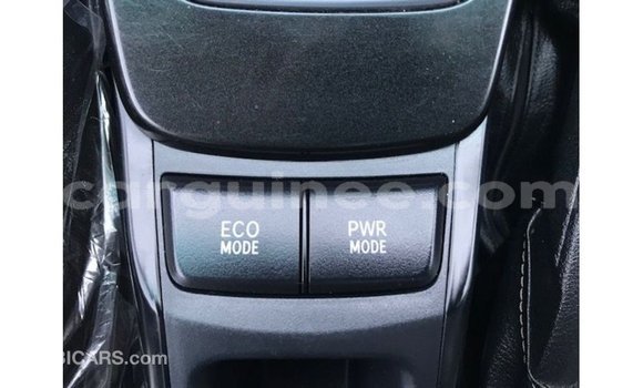 Acheter Import Voiture Toyota Fortuner Blanc à Import - Dubai, Conakry Acheter Import Voiture Toyota Fortuner Blanc à Import - Dubai, Conakry