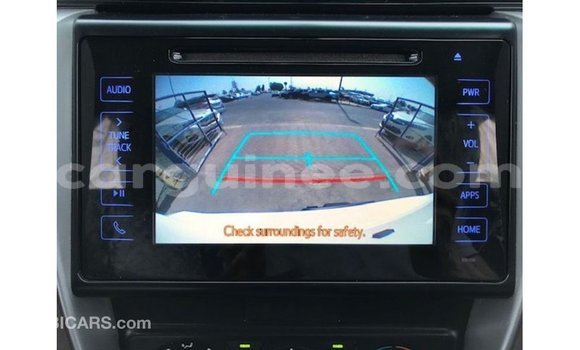 Acheter Import Voiture Toyota Fortuner Blanc à Import - Dubai, Conakry Acheter Import Voiture Toyota Fortuner Blanc à Import - Dubai, Conakry