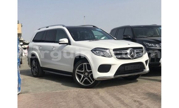 Acheter Import Voiture Mercedes-Benz 190 Blanc à Import - Dubai, Conakry Acheter Import Voiture Mercedes-Benz 190 Blanc à Import - Dubai, Conakry