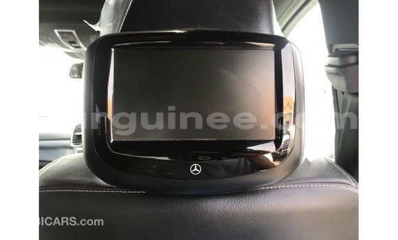 Acheter Import Voiture Mercedes-Benz 190 Blanc à Import - Dubai, Conakry Acheter Import Voiture Mercedes-Benz 190 Blanc à Import - Dubai, Conakry