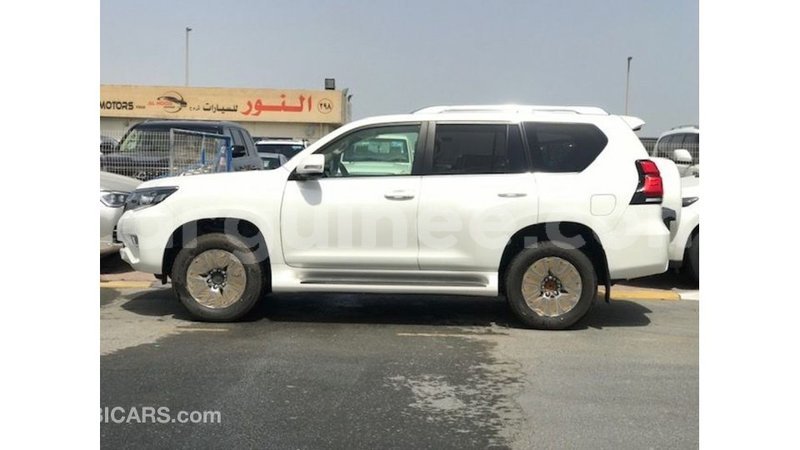 Big with watermark toyota prado conakry import dubai 6135