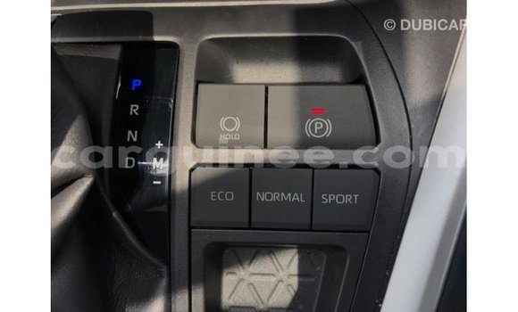 Acheter Import Voiture Toyota 4Runner Blanc à Import - Dubai, Conakry Acheter Import Voiture Toyota 4Runner Blanc à Import - Dubai, Conakry