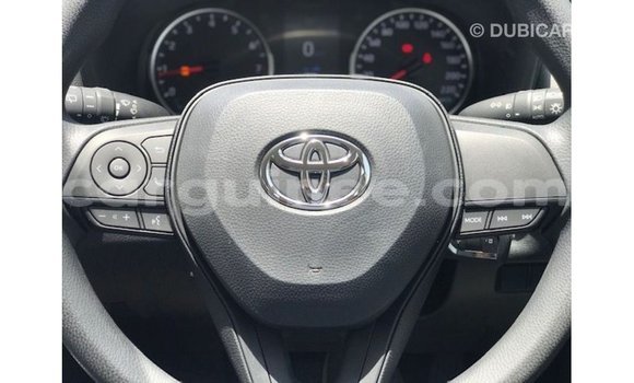 Acheter Import Voiture Toyota 4Runner Blanc à Import - Dubai, Conakry Acheter Import Voiture Toyota 4Runner Blanc à Import - Dubai, Conakry