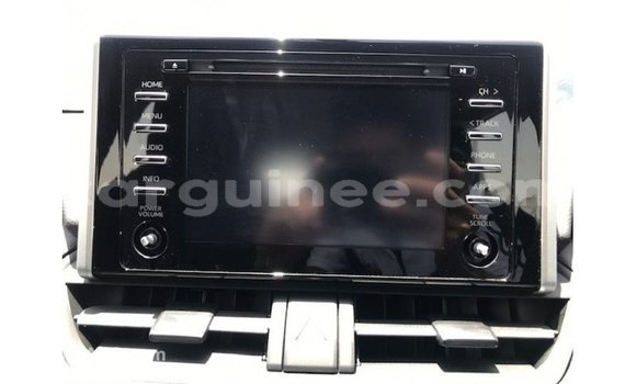 Acheter Import Voiture Toyota 4Runner Blanc à Import - Dubai, Conakry Acheter Import Voiture Toyota 4Runner Blanc à Import - Dubai, Conakry