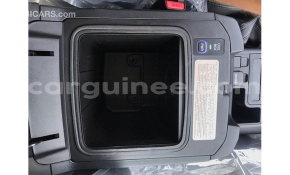 Acheter Import Voiture Toyota Prado Noir à Import - Dubai, Conakry Acheter Import Voiture Toyota Prado Noir à Import - Dubai, Conakry