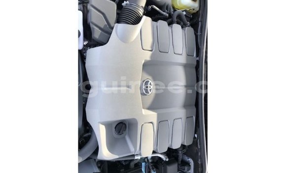 Acheter Import Voiture Toyota Land Cruiser Blanc à Import - Dubai, Conakry Acheter Import Voiture Toyota Land Cruiser Blanc à Import - Dubai, Conakry