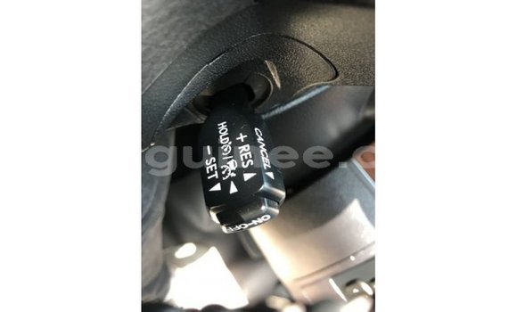 Acheter Import Voiture Toyota Land Cruiser Blanc à Import - Dubai, Conakry Acheter Import Voiture Toyota Land Cruiser Blanc à Import - Dubai, Conakry