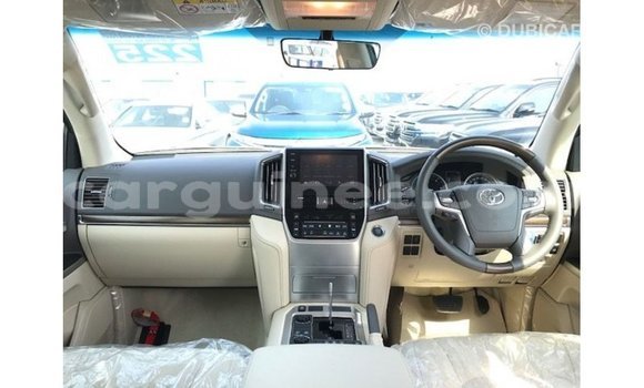 Buy Import Toyota Land Cruiser Black Car in Import - Dubai in Conakry Buy Import Toyota Land Cruiser Black Car in Import - Dubai in Conakry
