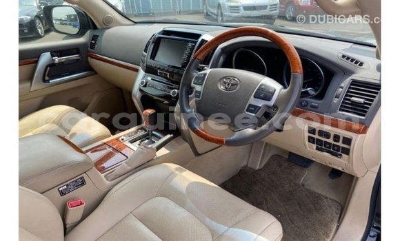 Buy Import Toyota Land Cruiser Black Car in Import - Dubai in Conakry Buy Import Toyota Land Cruiser Black Car in Import - Dubai in Conakry
