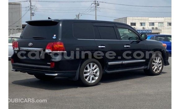 Buy Import Toyota Land Cruiser Black Car in Import - Dubai in Conakry Buy Import Toyota Land Cruiser Black Car in Import - Dubai in Conakry