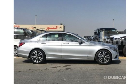 Buy Import Mercedes-Benz 200 Other Car in Import - Dubai in Conakry Buy Import Mercedes-Benz 200 Other Car in Import - Dubai in Conakry