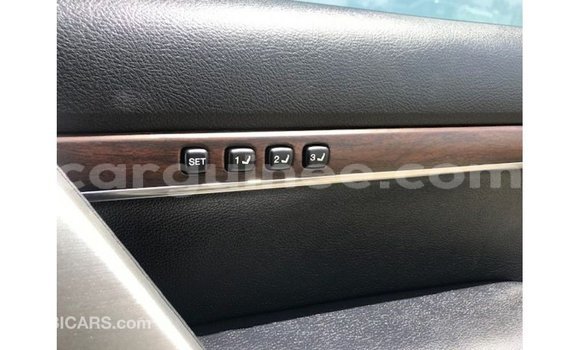 Buy Import Toyota Land Cruiser White Car in Import - Dubai in Conakry Buy Import Toyota Land Cruiser White Car in Import - Dubai in Conakry