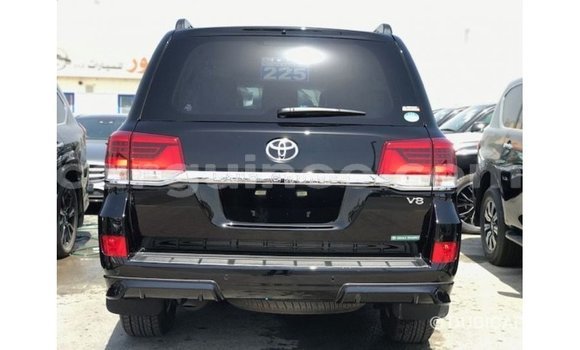Buy Import Toyota Land Cruiser Black Car in Import - Dubai in Conakry Buy Import Toyota Land Cruiser Black Car in Import - Dubai in Conakry