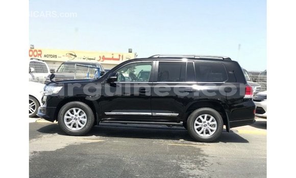 Buy Import Toyota Land Cruiser Black Car in Import - Dubai in Conakry Buy Import Toyota Land Cruiser Black Car in Import - Dubai in Conakry