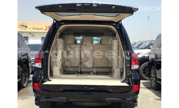 Buy Import Toyota Land Cruiser Black Car in Import - Dubai in Conakry Buy Import Toyota Land Cruiser Black Car in Import - Dubai in Conakry