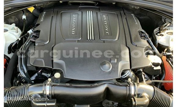 Acheter Import Voiture Jaguar F-Pace Blanc à Import - Dubai, Conakry Acheter Import Voiture Jaguar F-Pace Blanc à Import - Dubai, Conakry