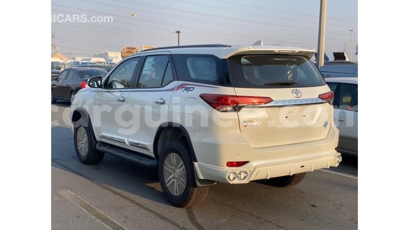 Big with watermark toyota fortuner conakry import dubai 6154