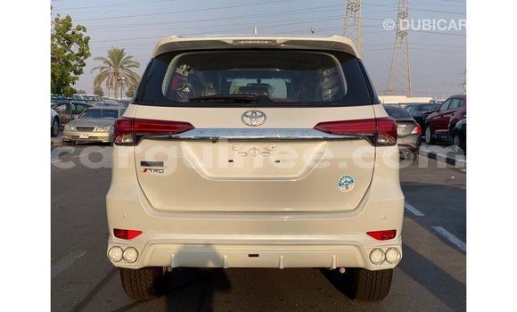 Buy Import Toyota Fortuner White Car in Import - Dubai in Conakry Buy Import Toyota Fortuner White Car in Import - Dubai in Conakry