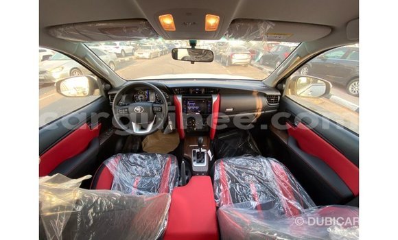Buy Import Toyota Fortuner White Car in Import - Dubai in Conakry Buy Import Toyota Fortuner White Car in Import - Dubai in Conakry
