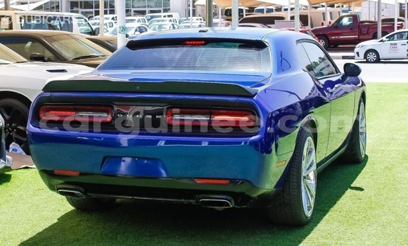 Acheter Import Voiture Dodge Challenger Bleu à Import - Dubai, Conakry Acheter Import Voiture Dodge Challenger Bleu à Import - Dubai, Conakry