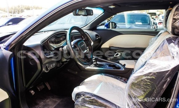 Acheter Import Voiture Dodge Challenger Bleu à Import - Dubai, Conakry Acheter Import Voiture Dodge Challenger Bleu à Import - Dubai, Conakry