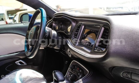 Acheter Import Voiture Dodge Challenger Bleu à Import - Dubai, Conakry Acheter Import Voiture Dodge Challenger Bleu à Import - Dubai, Conakry