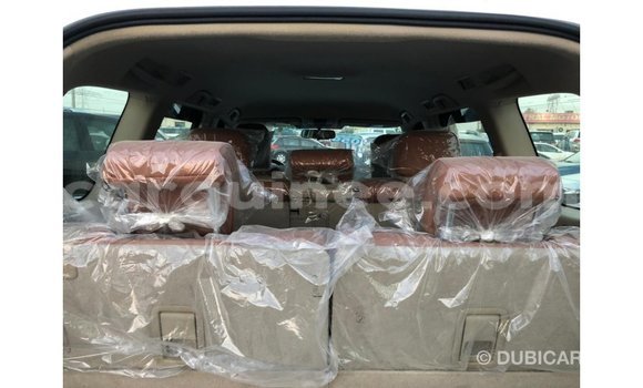 Acheter Import Voiture Toyota Prado Blanc à Import - Dubai, Conakry Acheter Import Voiture Toyota Prado Blanc à Import - Dubai, Conakry