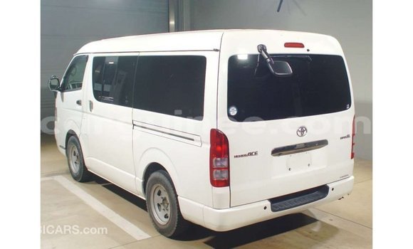 Buy Import Toyota Hiace White Car in Import - Dubai in Conakry Buy Import Toyota Hiace White Car in Import - Dubai in Conakry