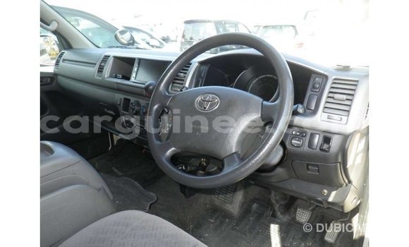 Buy Import Toyota Hiace White Car in Import - Dubai in Conakry Buy Import Toyota Hiace White Car in Import - Dubai in Conakry
