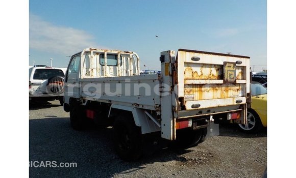 Buy Import Toyota Dyna White Car in Import - Dubai in Conakry Buy Import Toyota Dyna White Car in Import - Dubai in Conakry