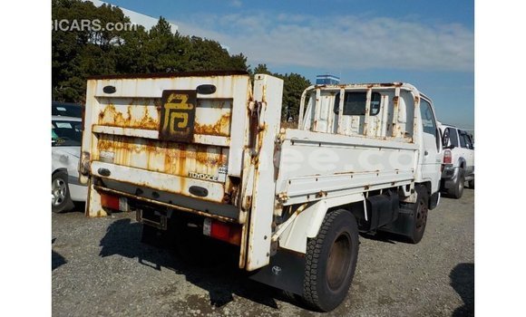 Buy Import Toyota Dyna White Car in Import - Dubai in Conakry Buy Import Toyota Dyna White Car in Import - Dubai in Conakry